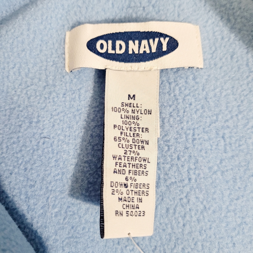 NWT Old Navy Puffer Vest Womens Medium Blue Quilted Zip Lightweight Coat - Picture 7 of 11
